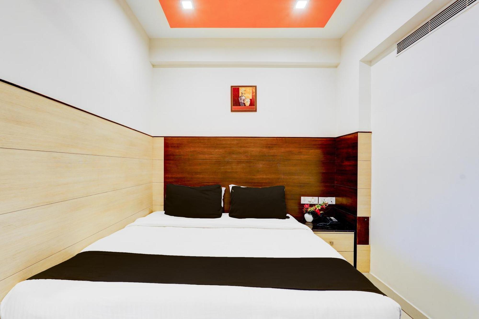 Super Townhouse Chennai Near Airport Formerly Sai Bala Budget Exterior photo