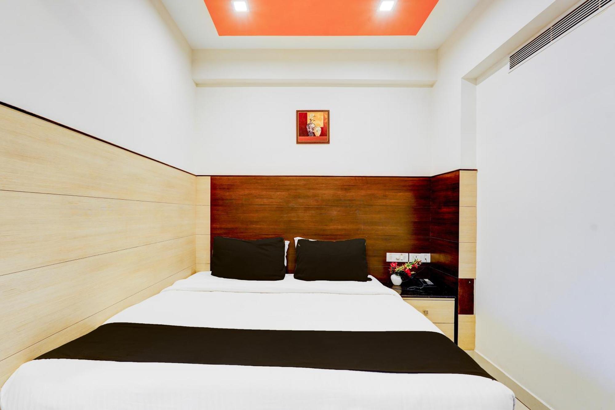 Super Townhouse Chennai Near Airport Formerly Sai Bala Budget Exterior photo